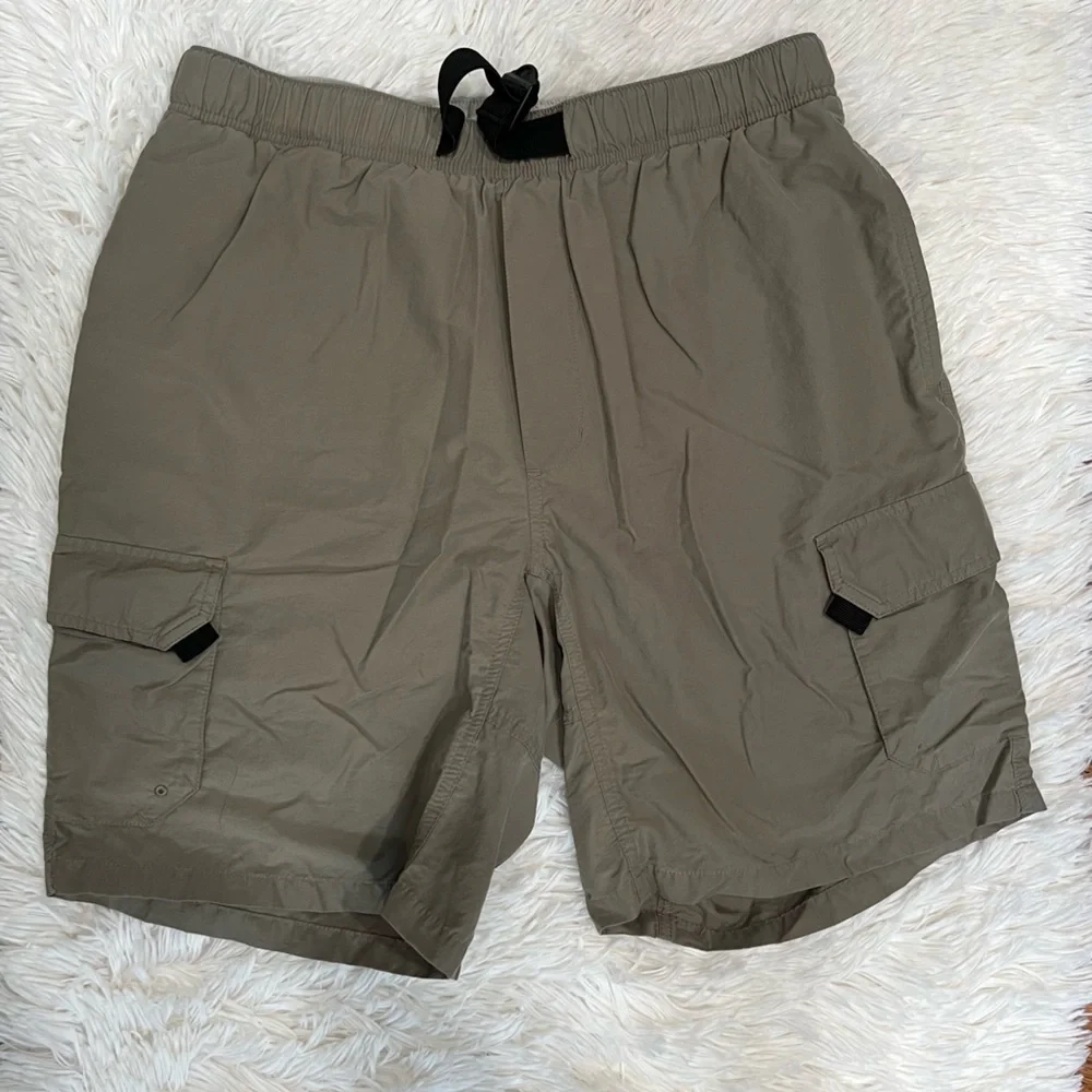 Columbia‎ sportswear Mens 9” Cargo hiking shorts size M